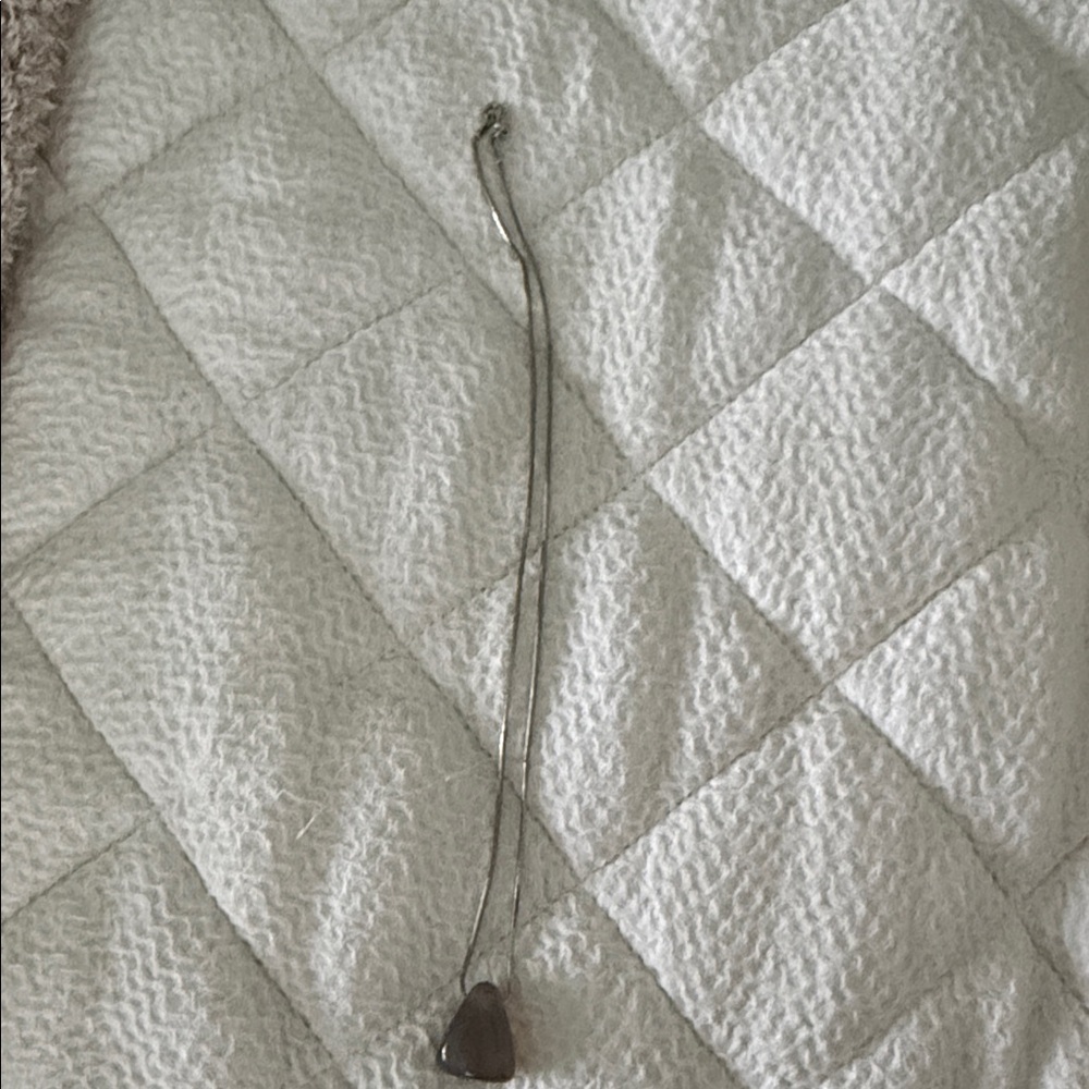 Elegant Silver Necklace with Gray stone